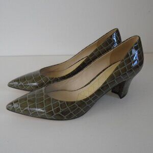 Joan & David olive green heels faux embossed reptile pumps size 8 1/2 M